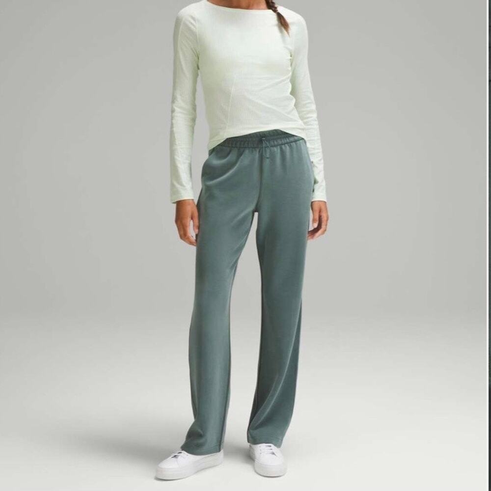 Lululemon Women's Softstreme High-Rise Pant *Full Length Dark Forest Size 12